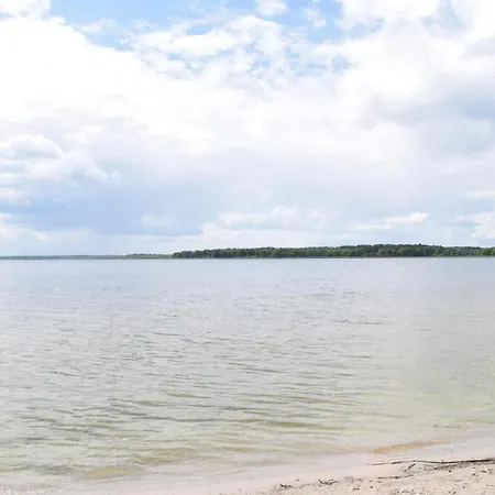 Дом отдыха Lovely In Нове-Варпно